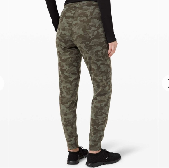 Lululemon Ready to Rulu Heritage Camo Jogger Dark Olive Green Twill Size 4 - Picture 2 of 9